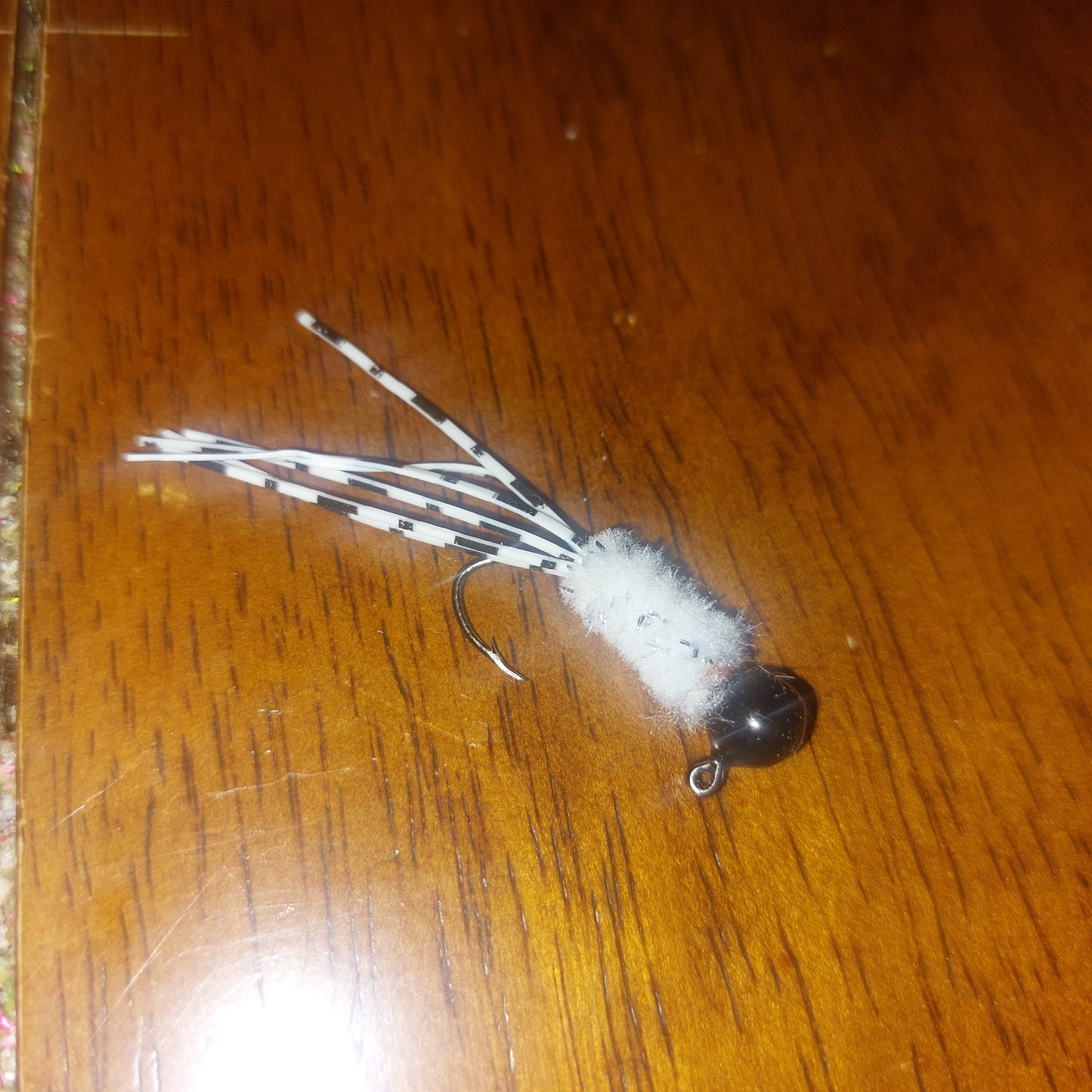 Black/white Silly Jig